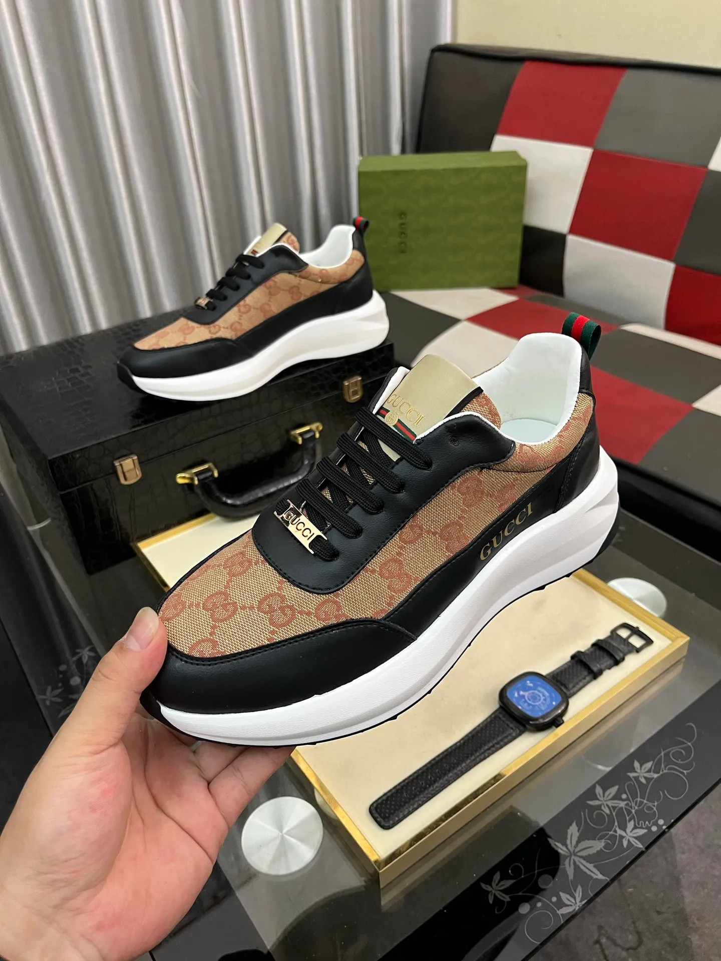 Men's Men's Shoes💰440⌚️⌚️【GUCCI】Gucci men's latest white shoe series casual shoes! The official website is built 1:1. Upper: Made of imported cowhide, with electric embroidery ➕Inner lining: Made of high-quality first-layer pigskin, soft and comfortable. Picky material selection and exquisite workmanship give you the best enjoyment. Size: 38-444️⃣Colors available